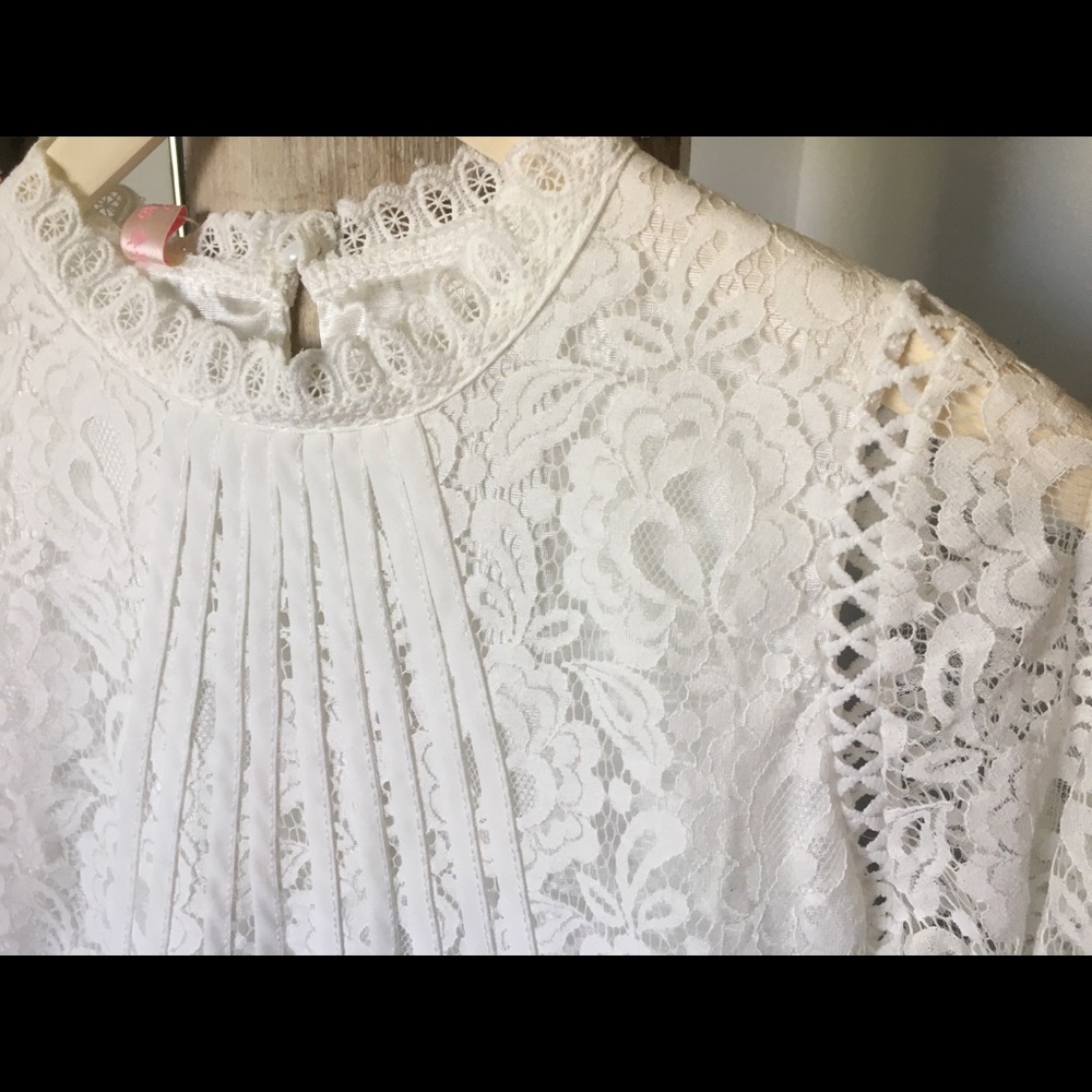 Blouse - Picture 2 of 5